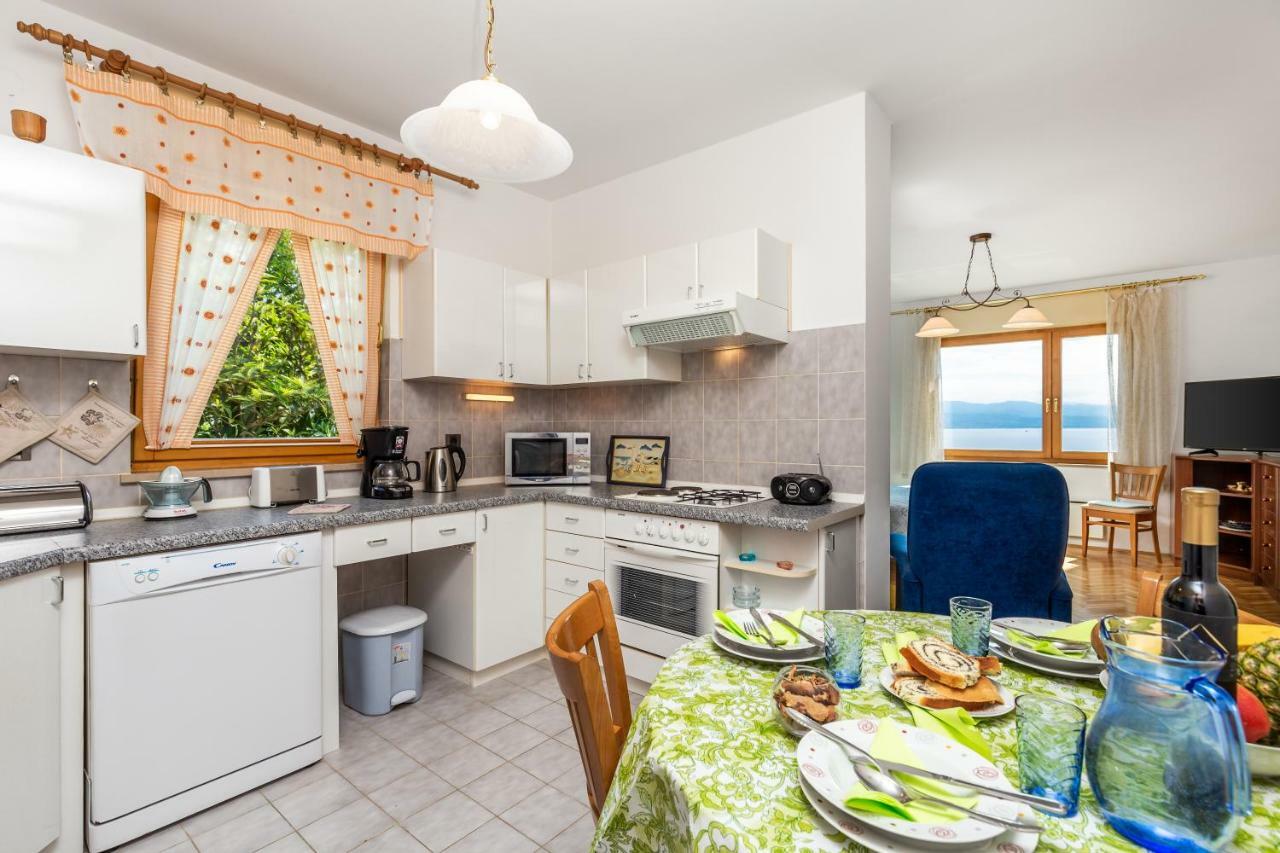 Apartmani Hrvatin 오파티아 외부 사진
