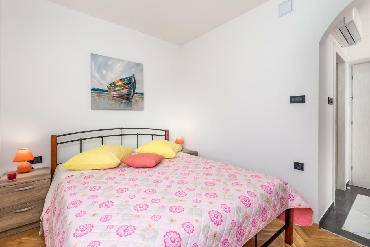 Apartmani Hrvatin 오파티아 외부 사진
