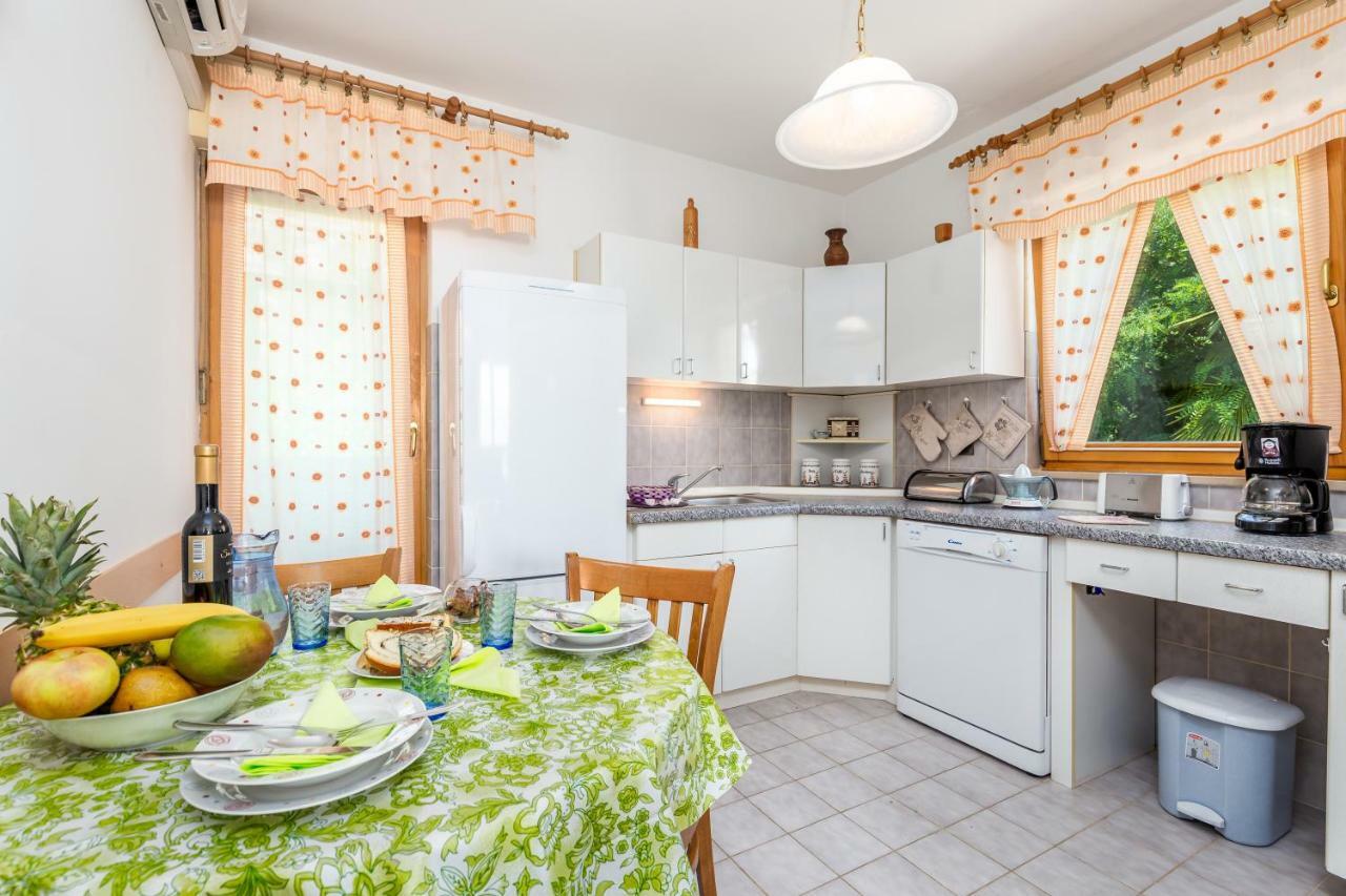 Apartmani Hrvatin 오파티아 외부 사진