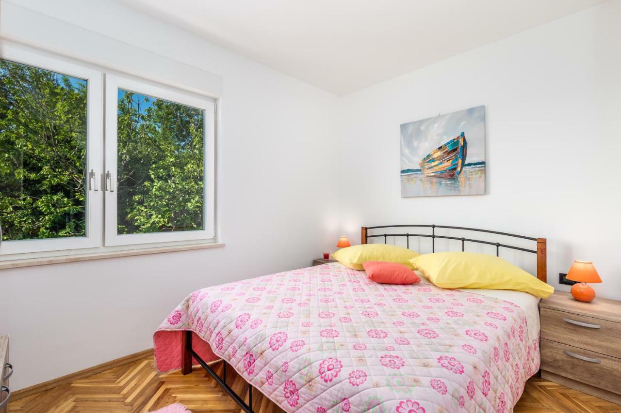 Apartmani Hrvatin 오파티아 외부 사진